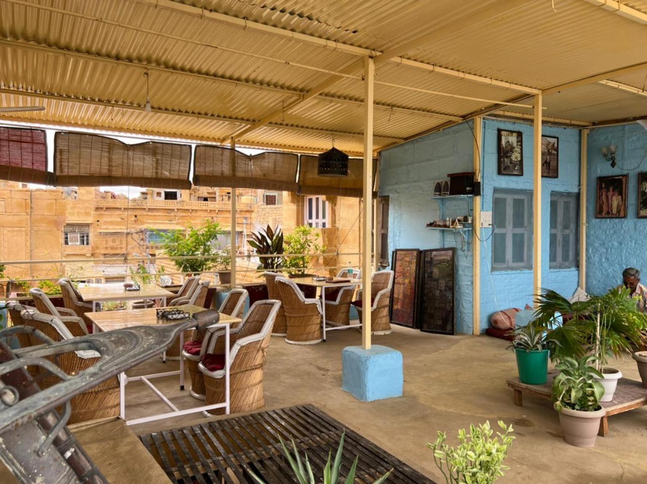 Saffron Guest House ไจซัลเมอร์ ภายนอก รูปภาพ